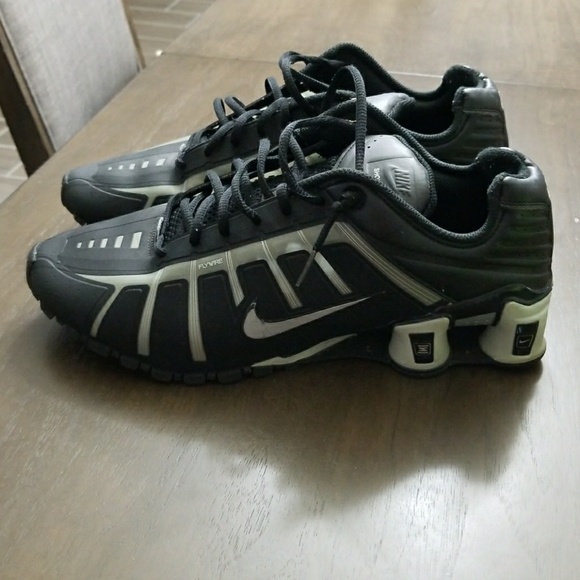 Men's Nike Shox O'Leven Shoes Size 12 Men's Nike Shox O'Leven Shoes Size 12